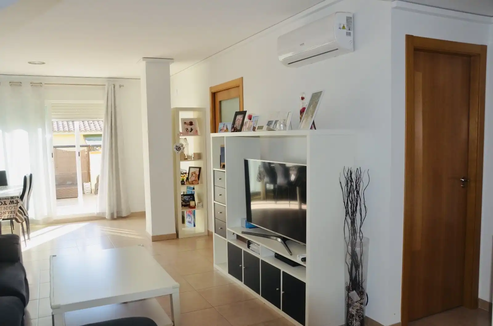 Wohnzimmer von Dachboden zum Verkauf in Dénia mit Klimaanlage, Heizung und Terrasse