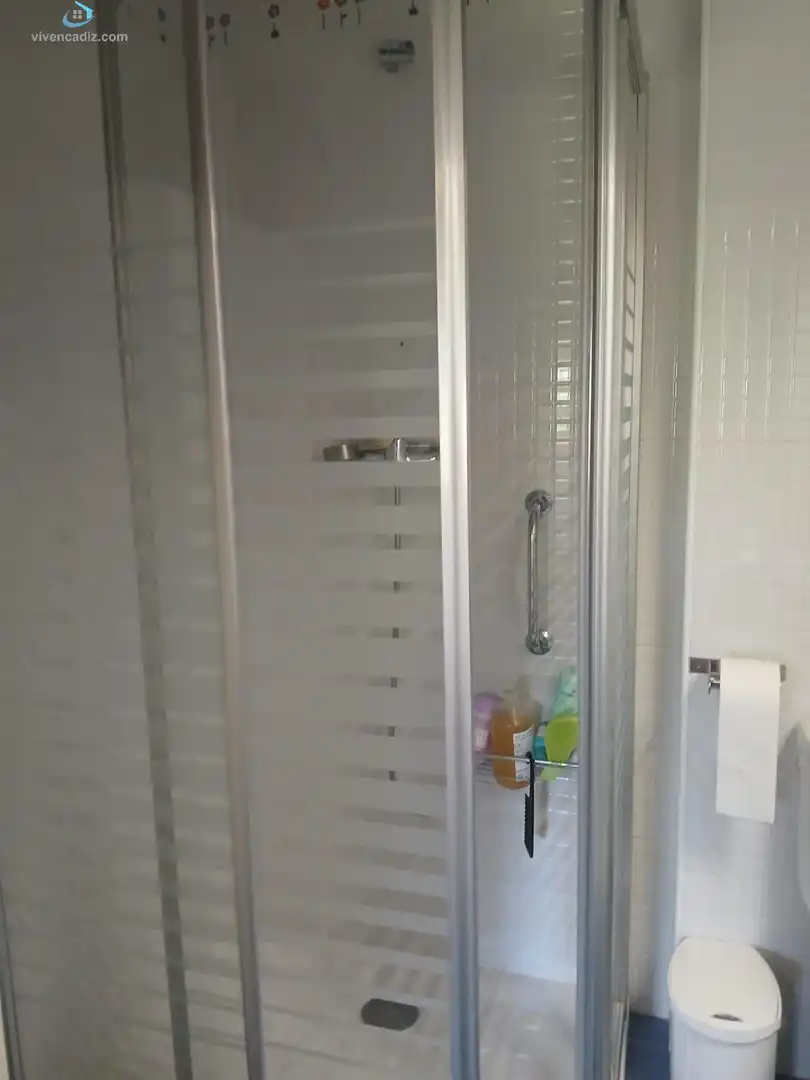 Bathroom of Flat for sale in Cádiz