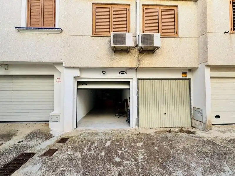 Aparcament de Dúplex en venda en Guardamar del Segura amb Aire condicionat, Terrassa i Traster