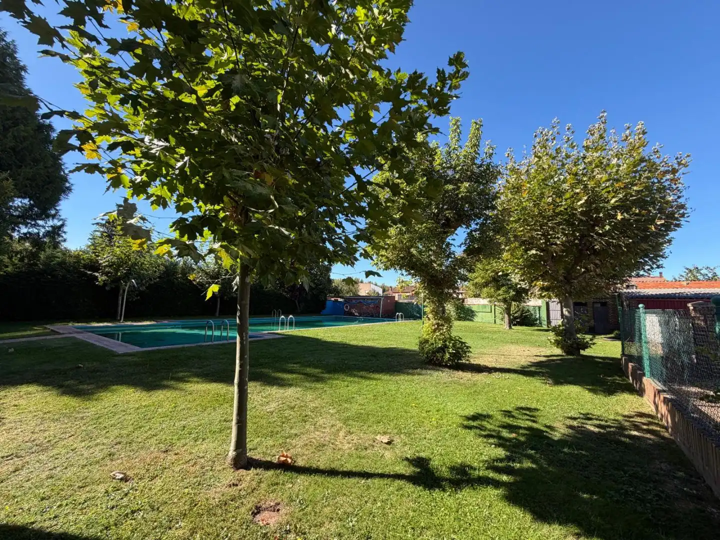 Piscina de Pis de lloguer en Villarejo de Órbigo amb Calefacció, Parquet i Terrassa