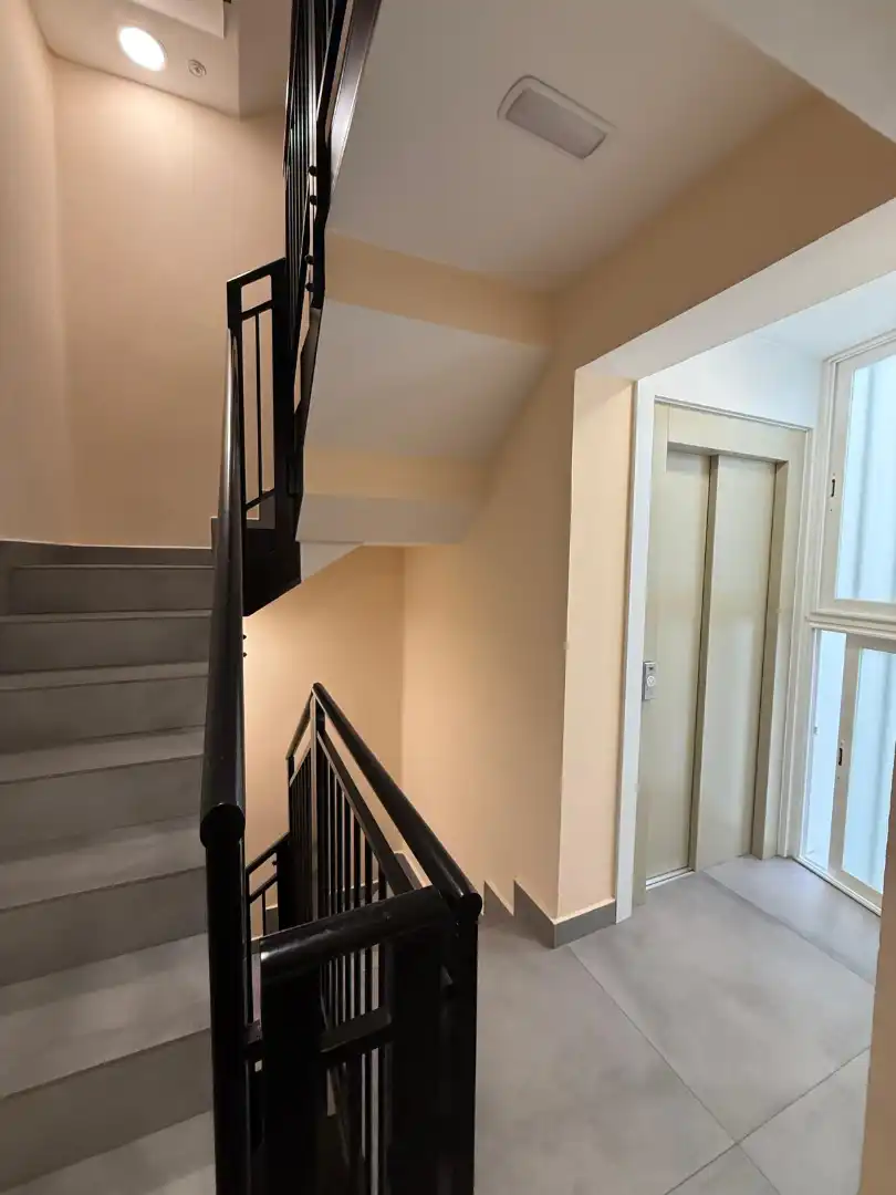 Flat for sale in Madrid  with Air Conditioner and Heating