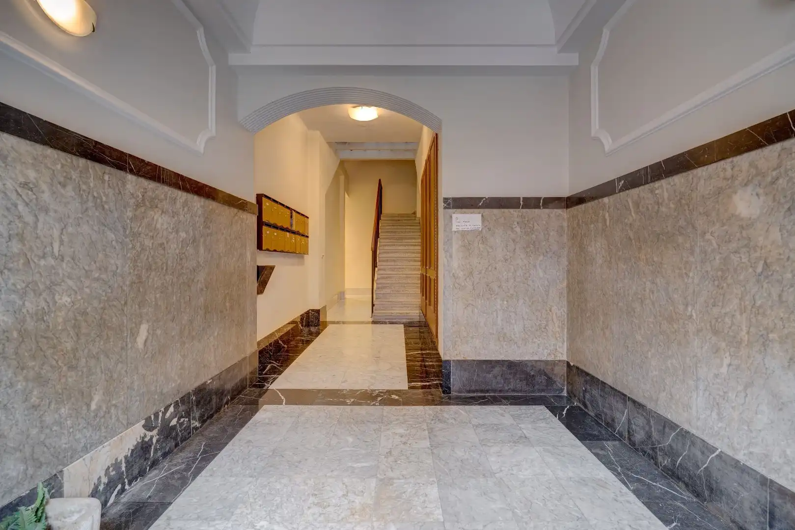 Piso en venta en Irun  con Calefacción, Trastero y Amueblado