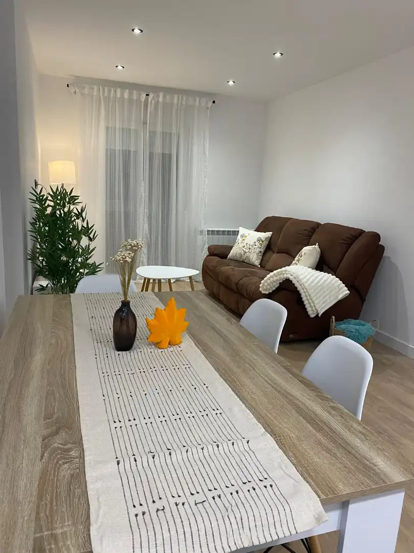 Wohnzimmer von Wohnung zur Miete in Salamanca mit Heizung, Möbliert und Ofen