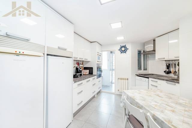 Piso en Venta en Calle Doctor Fleming en Centro Urbano