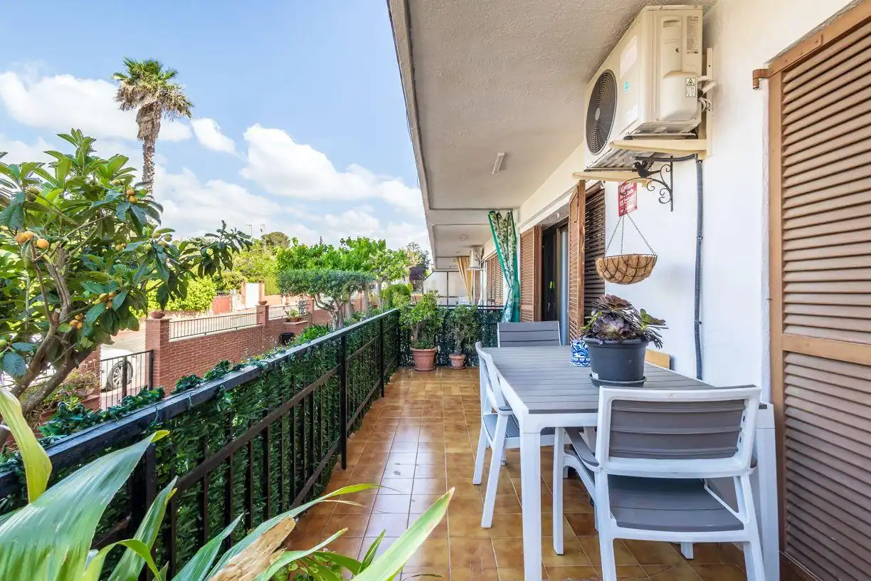 Terrasse von Wohnungen zum Verkauf in El Vendrell mit Klimaanlage und Ofen