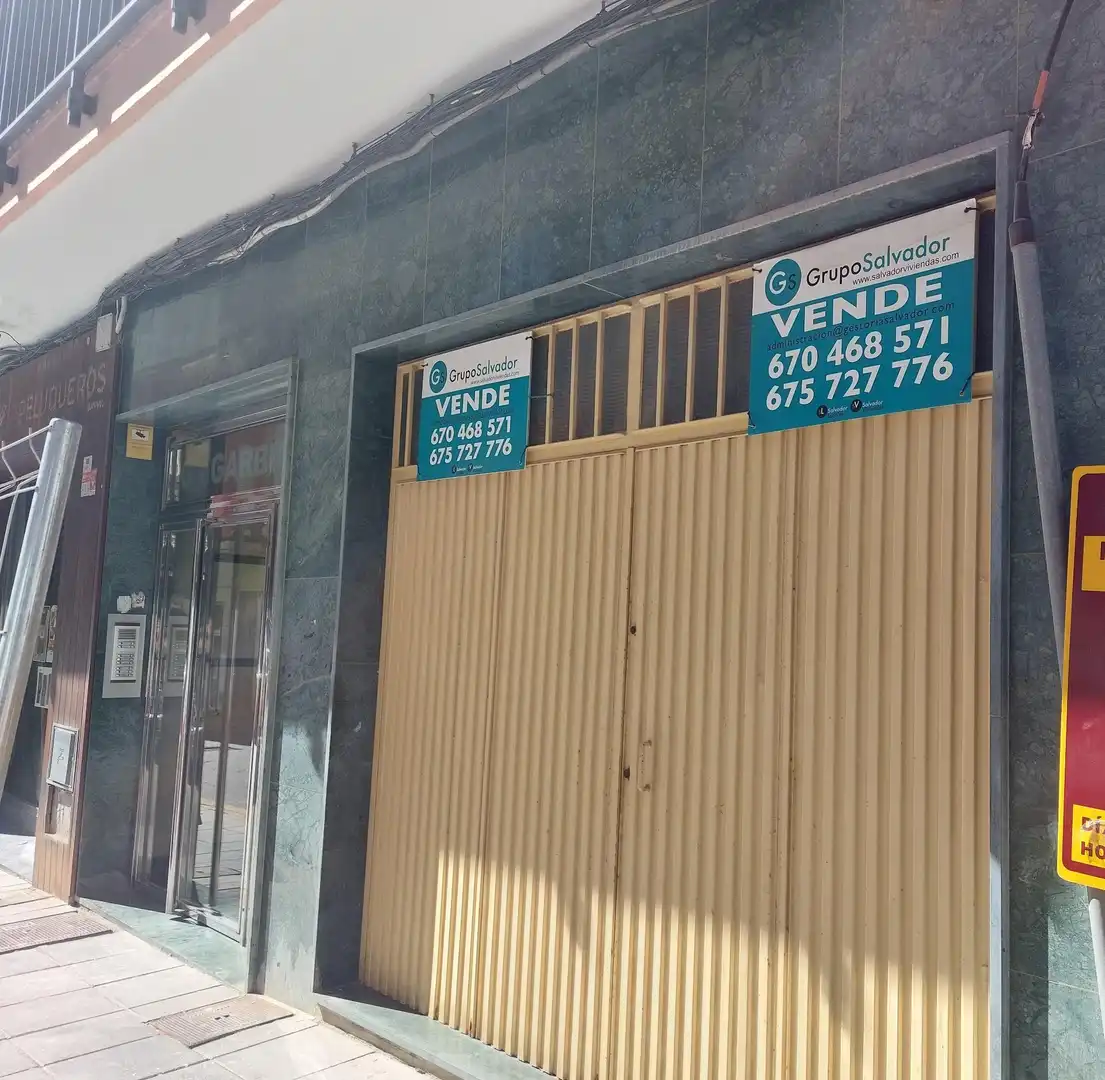 Business premises for sale in Calle de González Garbín, imagen 2