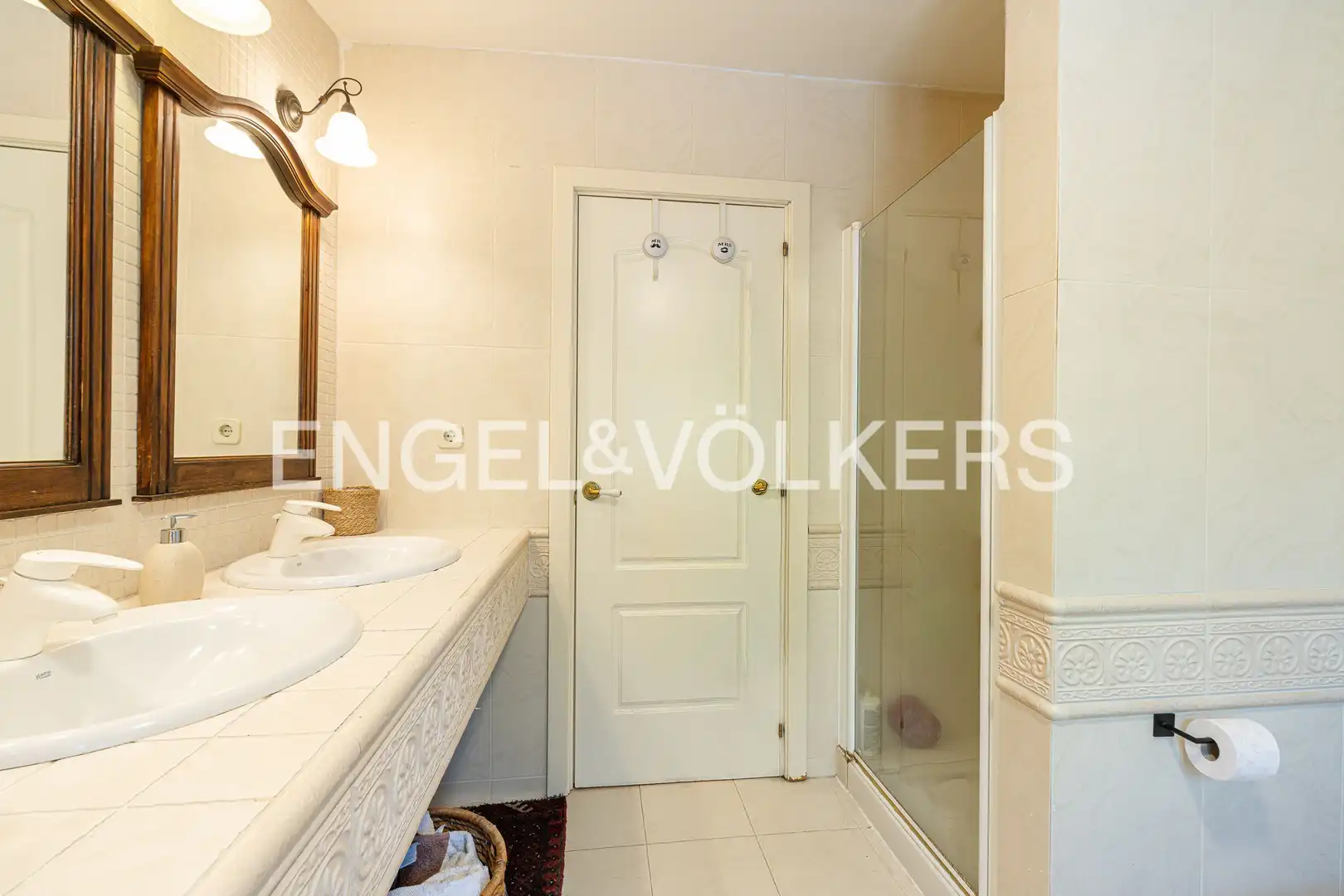 Baño de Casa o chalet en venta en Las Rozas de Madrid con Aire acondicionado, Calefacción y Jardín privado