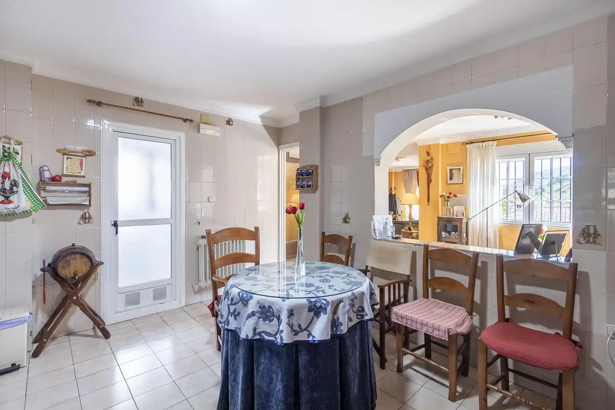 Villa mit Pool zum Verkauf in Pinos Genil, imagen 12