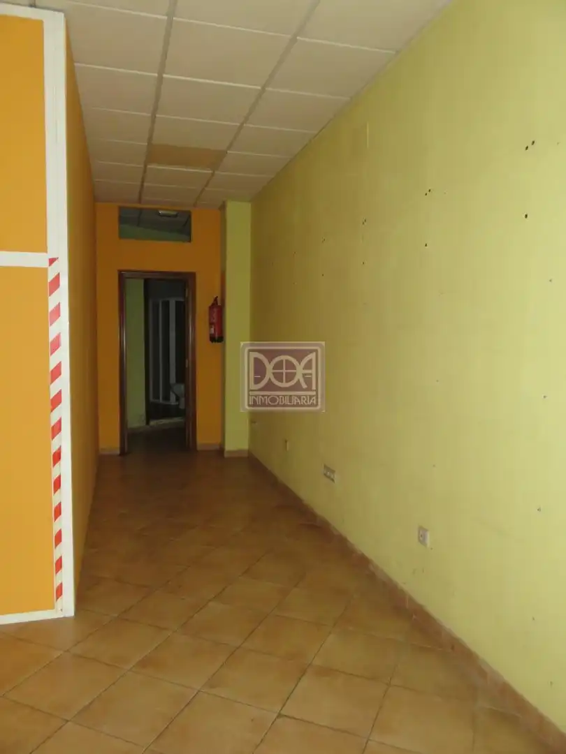 Local comercial de lloguer a Mondariz, imagen 3