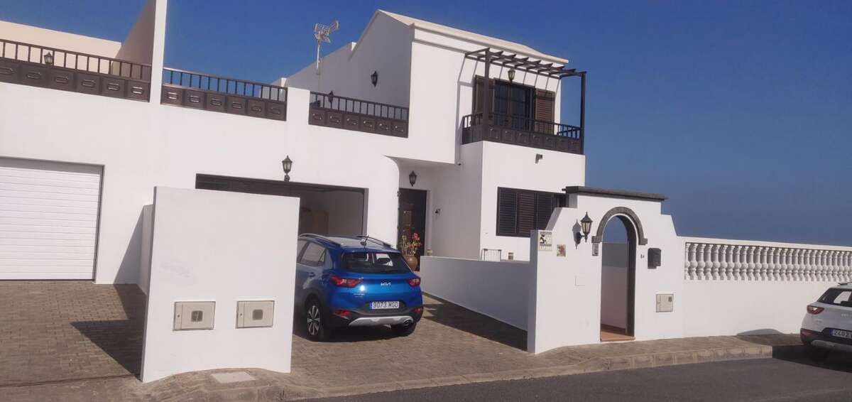 Houses for rent in Costa Teguise