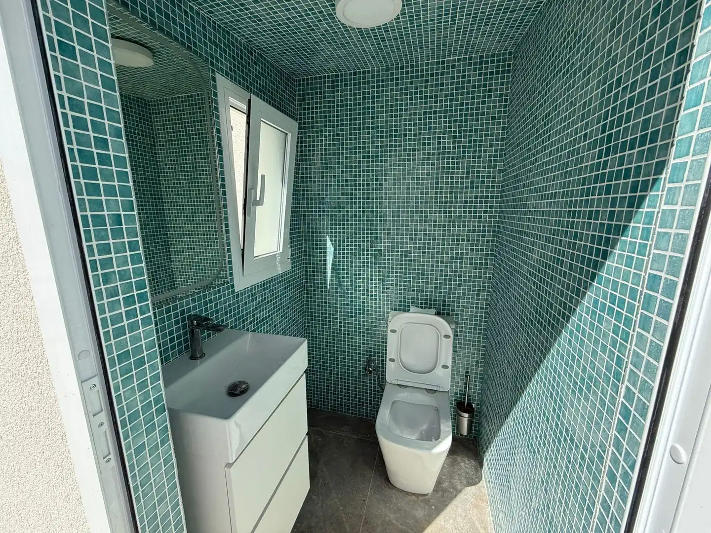 Baño de Casa o chalet de alquiler en Orihuela con Aire acondicionado, Calefacción y Jardín privado