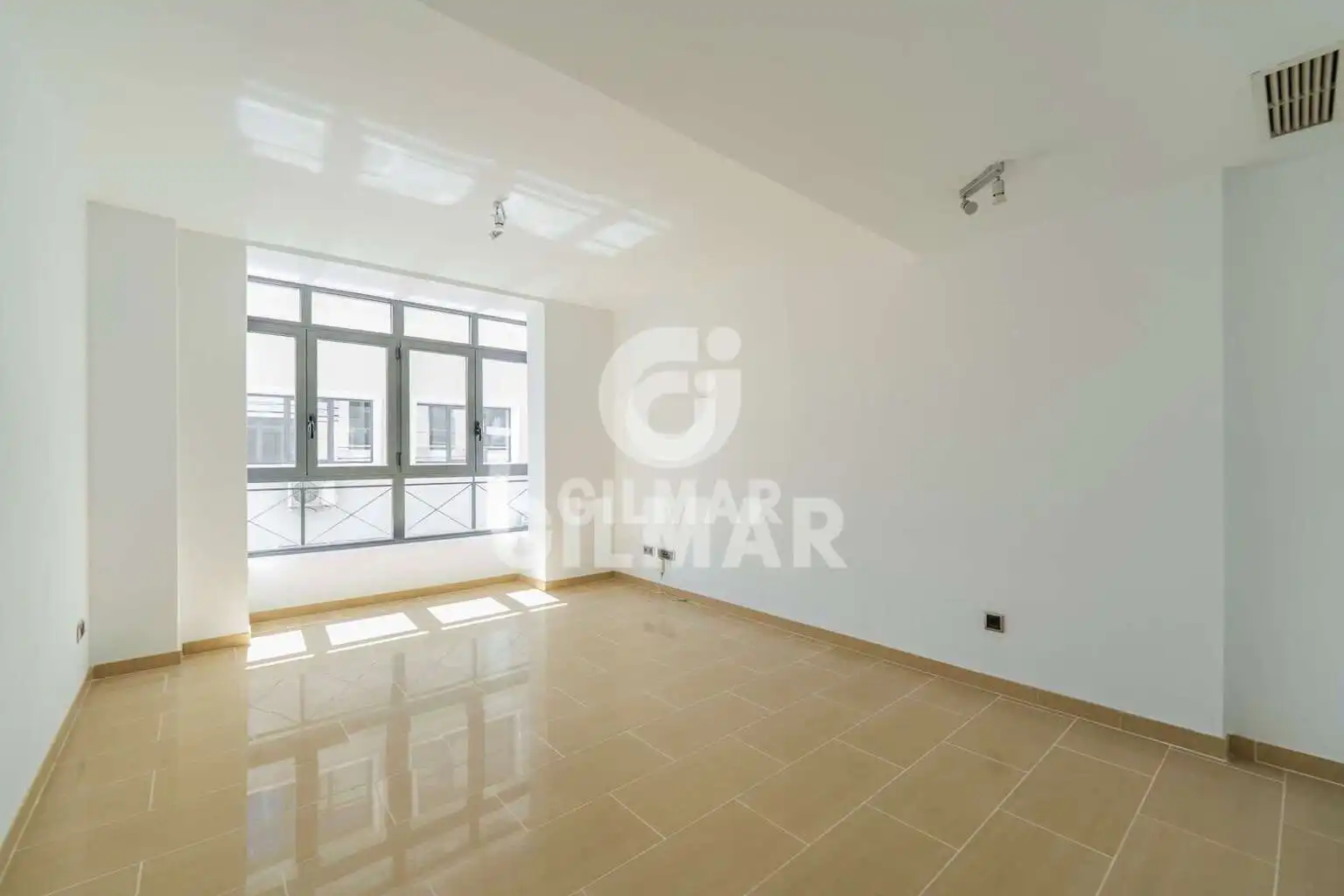 Bedroom of Flat for sale in Madrid  with Heating, Private garden and Storage room