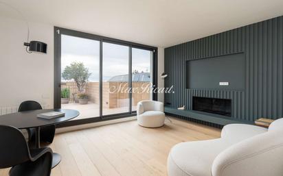 Living room of Attic for sale in  Barcelona Capital  with Air Conditioner, Heating and Terrace