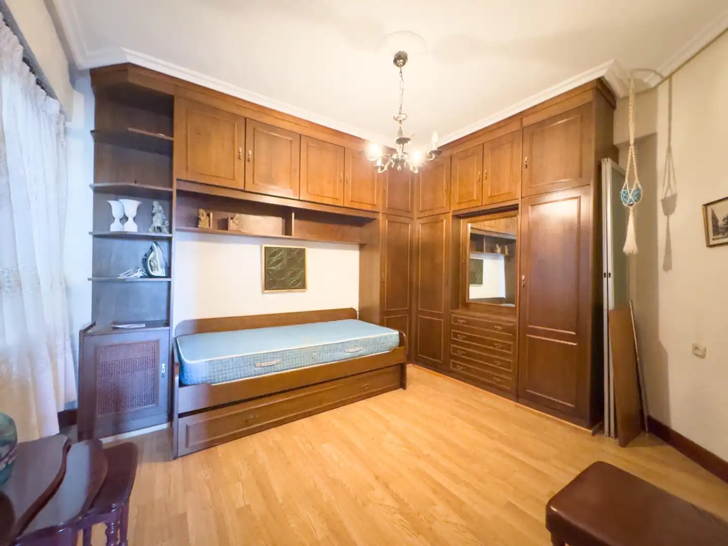 Habitación de Apartamento en venta en Irun  con Calefacción, Trastero y Amueblado