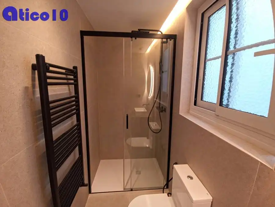 Flat for rent in Calle Asturias, Parque San Francisco - Uría