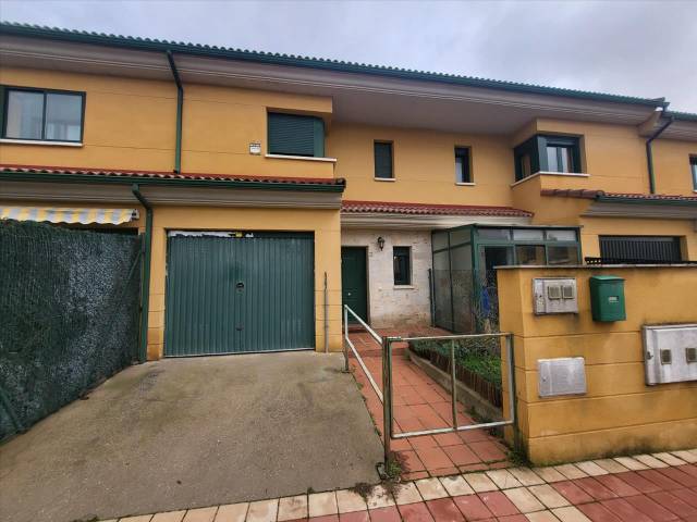Casa-chalet en Venta en Zarcillo en Cigales