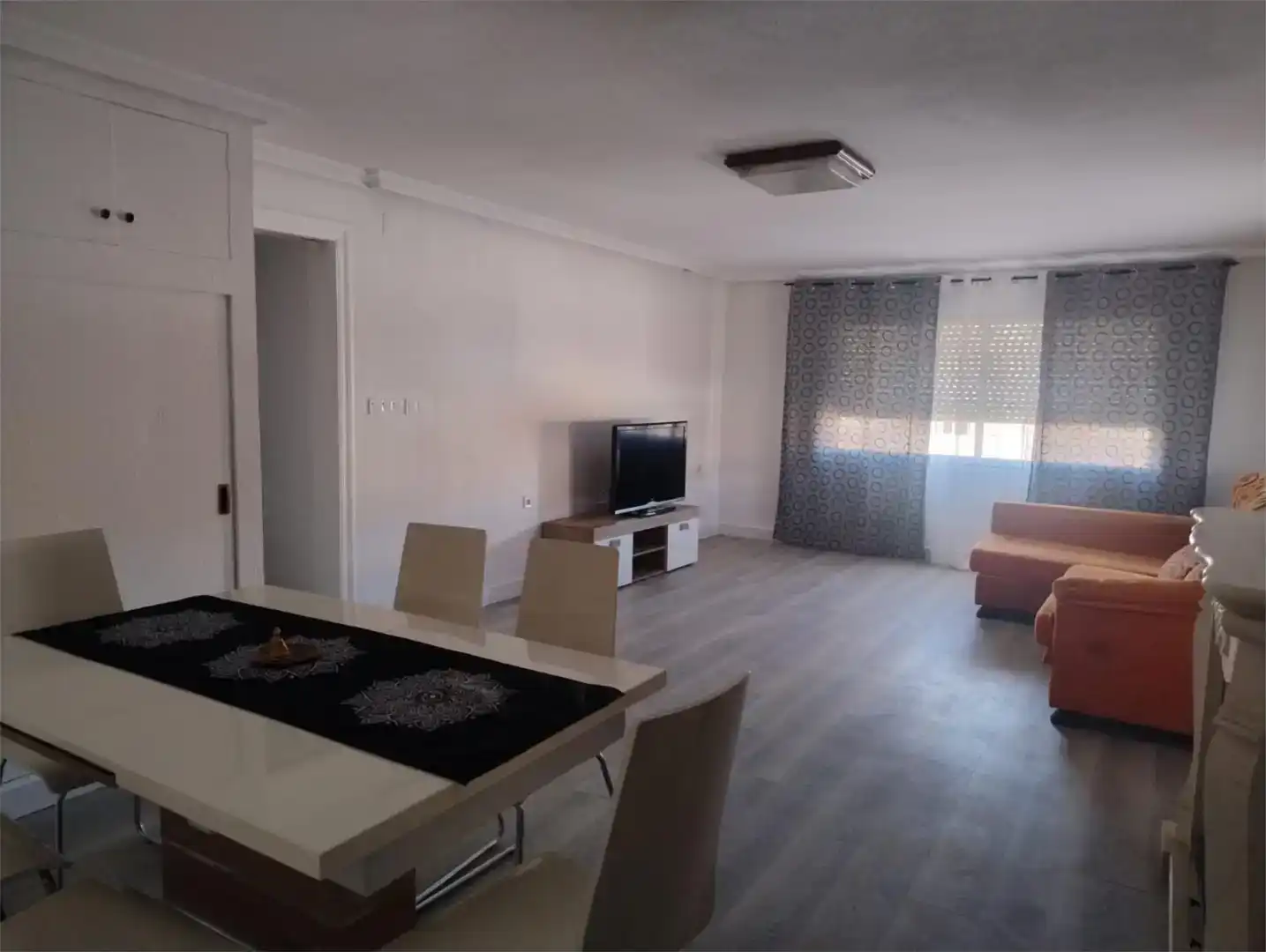 Sala d'estar de Casa adosada de lloguer en Murcia amb Parquet, Moblat i Forn