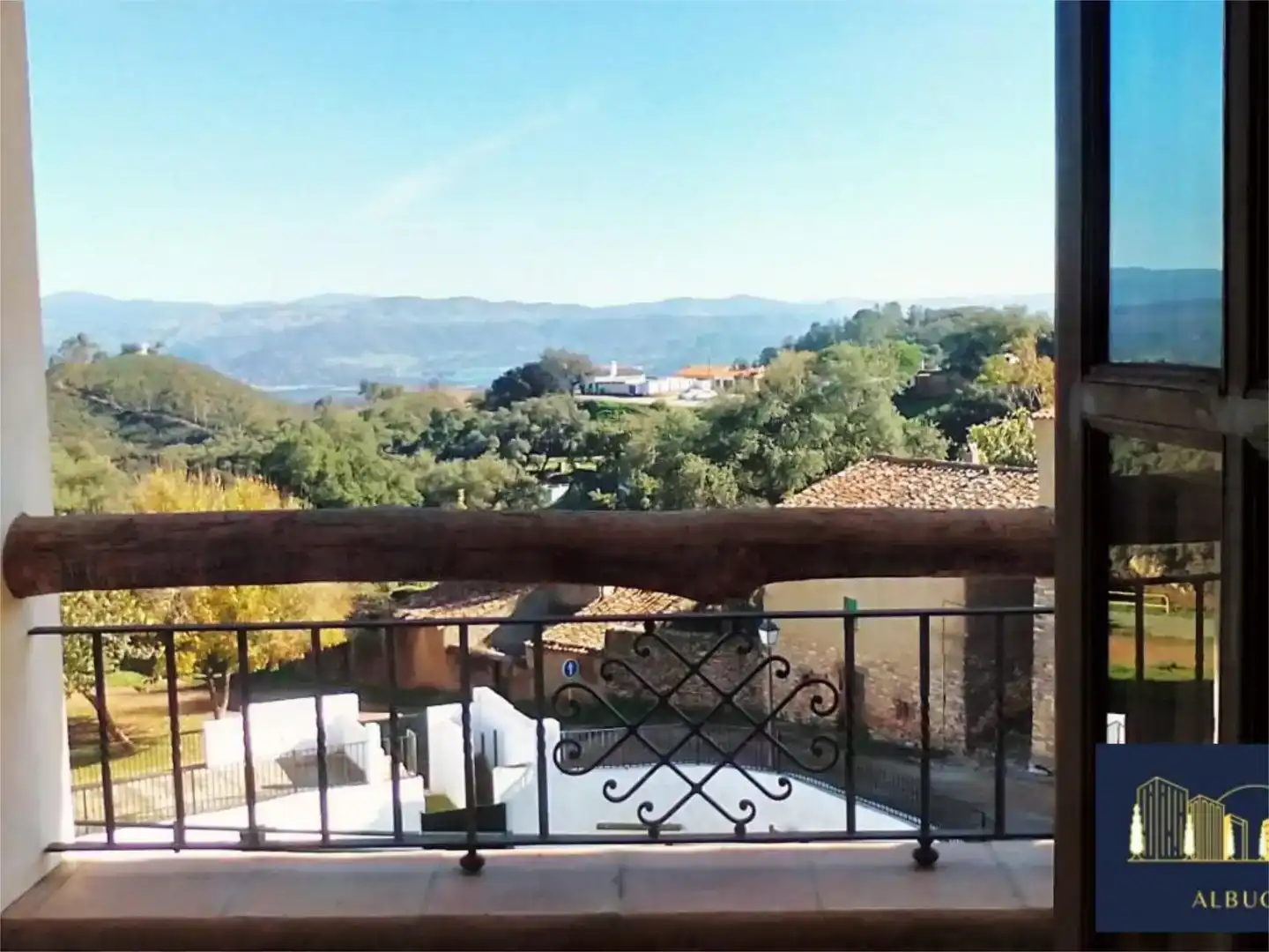 Balcony of Country homes for sale in Corteconcepción, Huelva