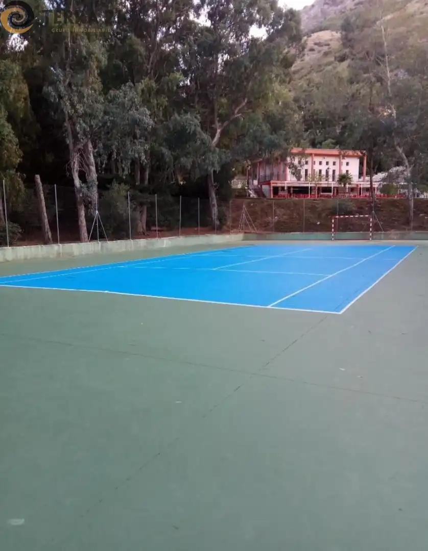 Parking de Casa o chalet en venta en Jaén con Aire acondicionado, Calefacción y Jardín privado