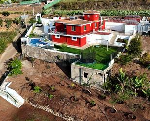 Vista exterior de Casa o xalet en venda en Icod de los Vinos amb Calefacció, Jardí privat i Terrassa