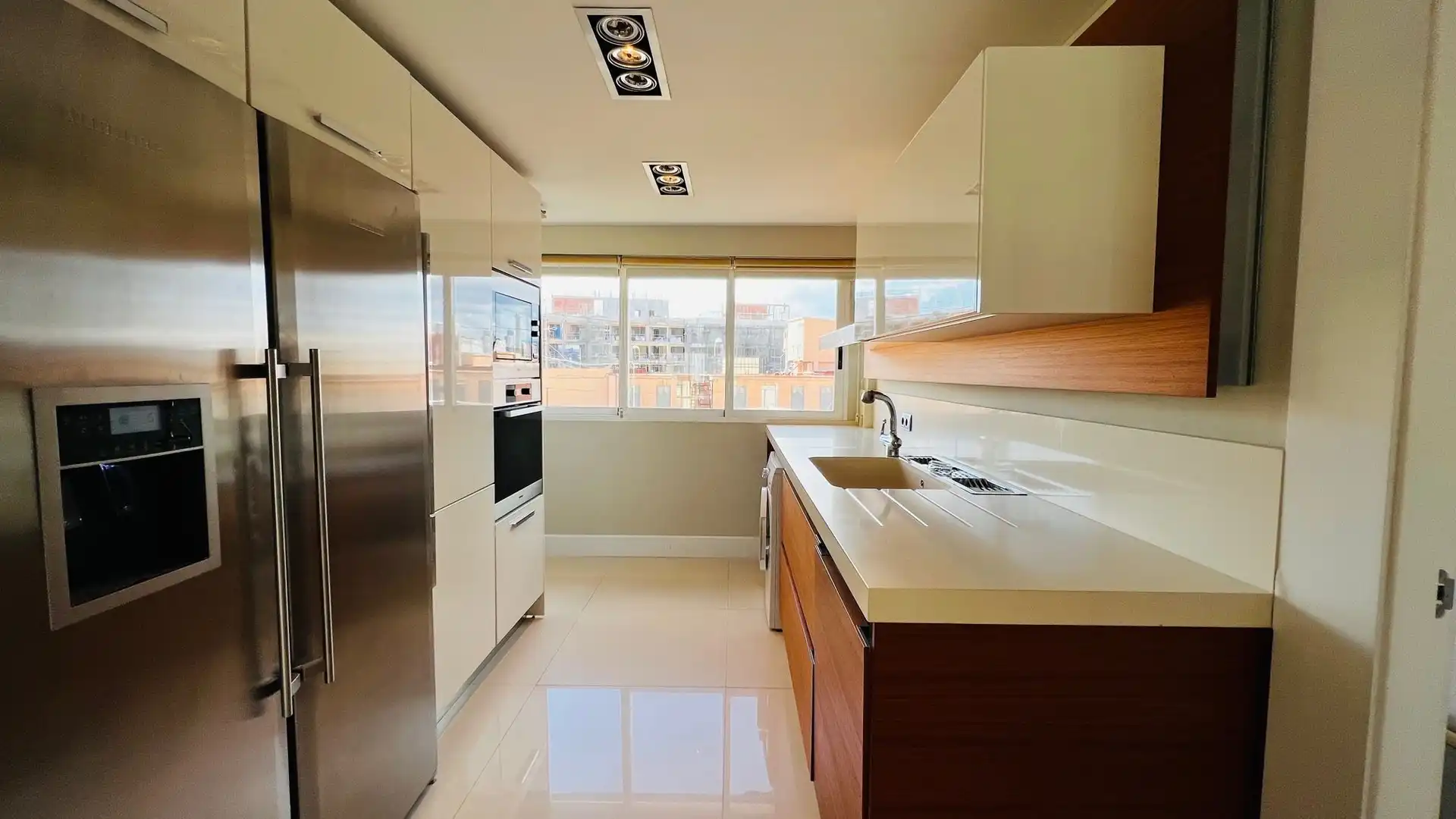 Cuina de Apartament en venda en Benidorm amb Aire condicionat, Calefacció i Terrassa