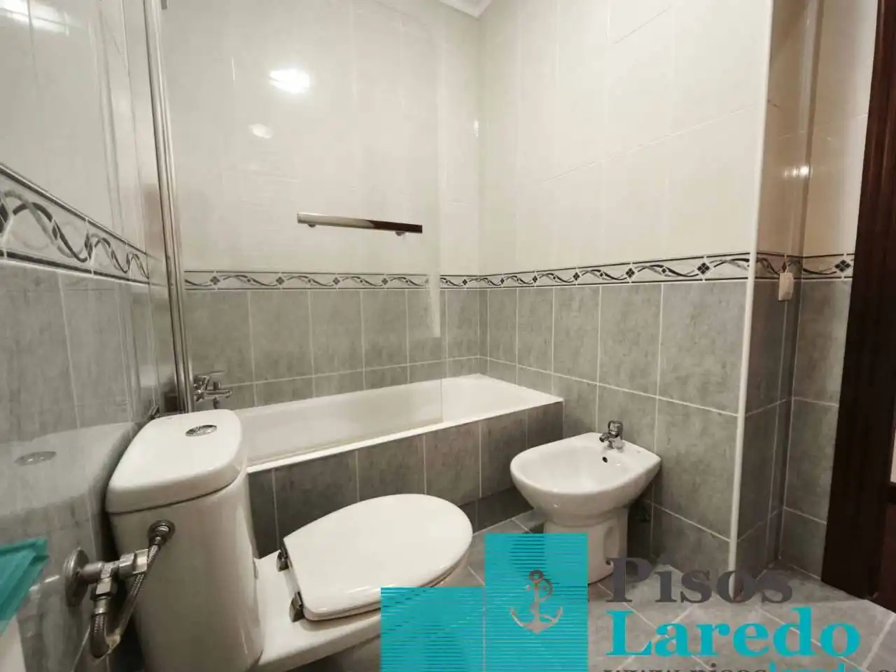 Baño de Piso en venta en Voto con Calefacción y Balcón