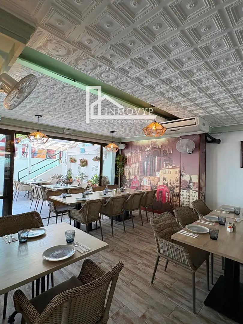 Local en venda en Calvià amb Aire condicionat, Terrassa i Moblat