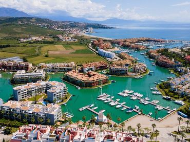 Locale commerciale in vendita a Puerto de Sotogrande - La Marina