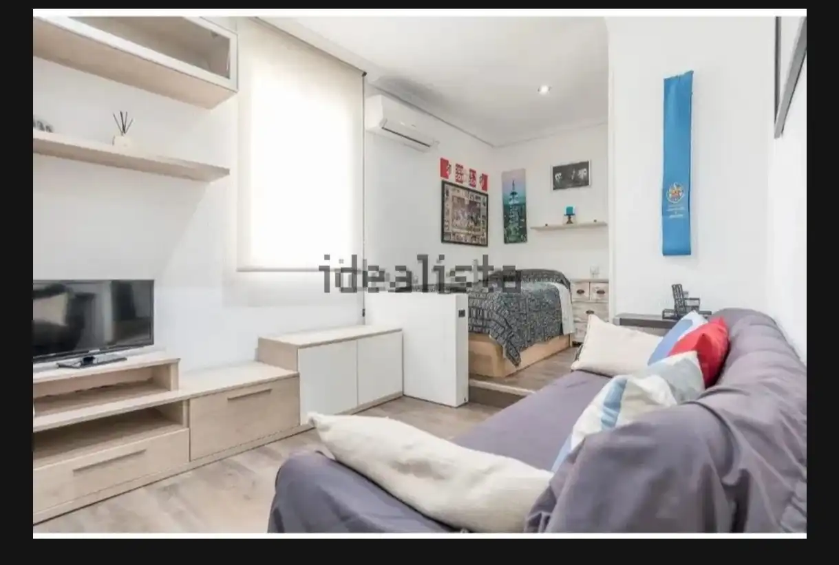 Bedroom of Flat for rent in  Madrid Capital  with Air Conditioner, Heating and Furnished