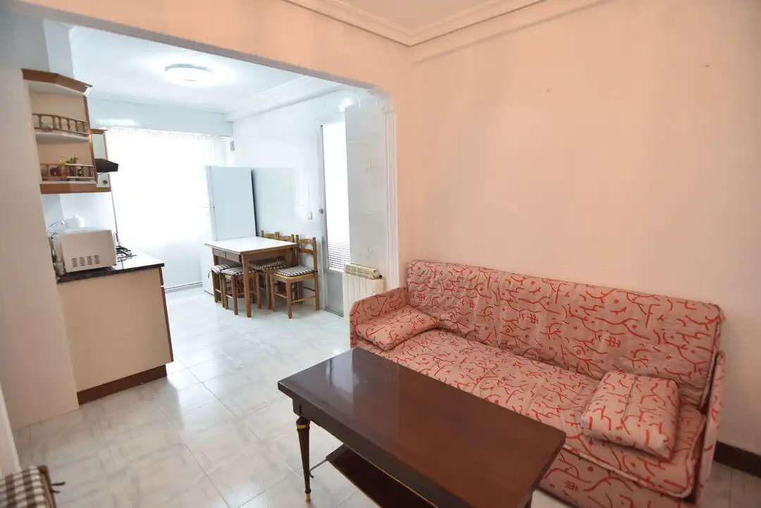 Living room of Flat for sale in Eibar  with Heating, Furnished and Balcony
