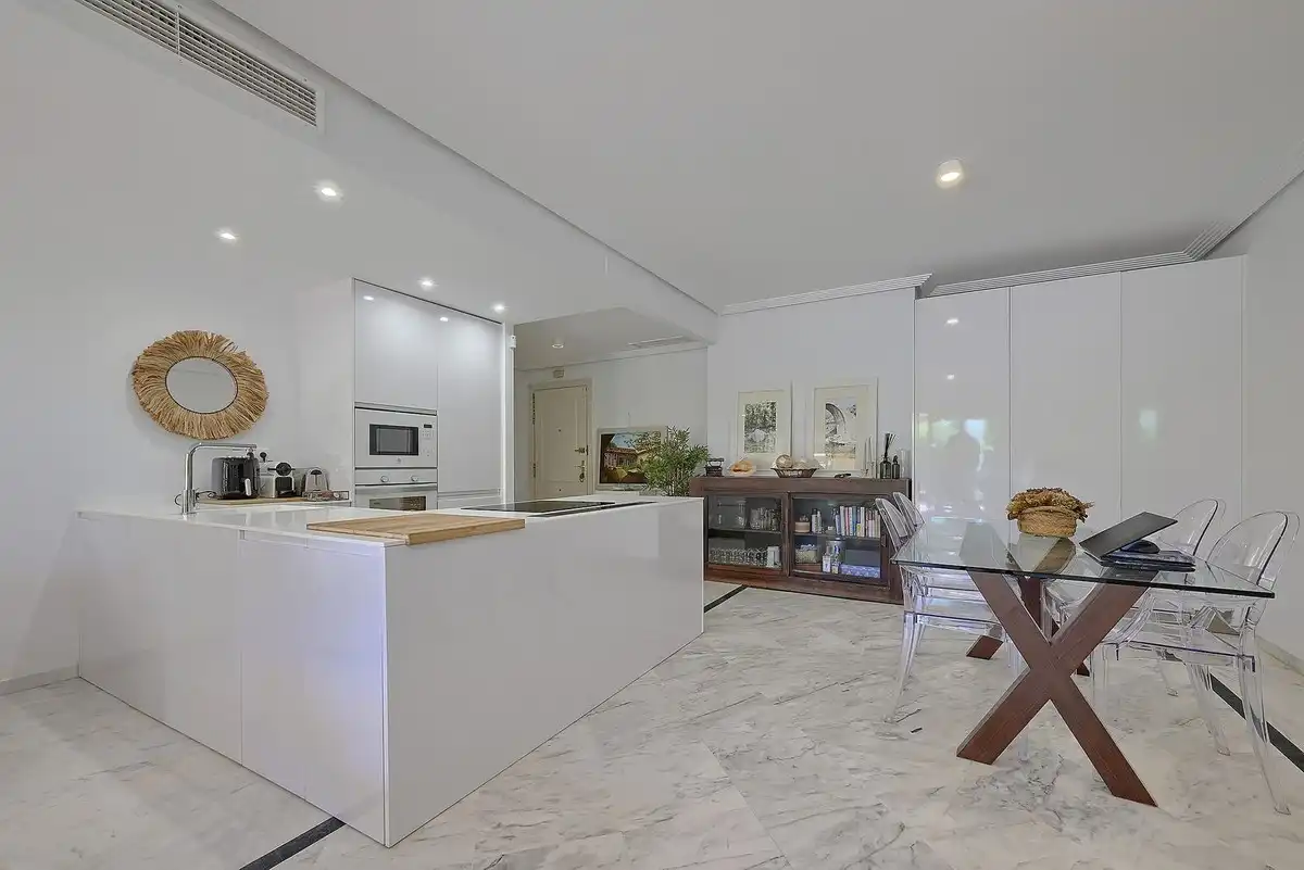 Piso con ascensor en venta en Río Real - Los Monteros, imagen 6