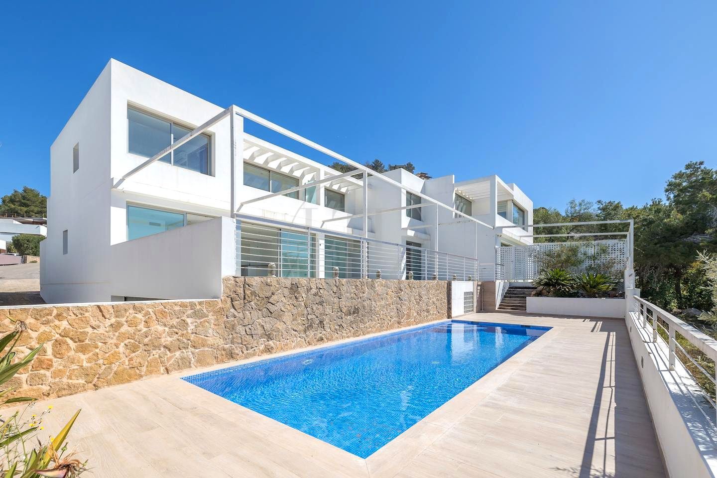 Exterior view of House or chalet for sale in Santa Eulària des Riu  with Air Conditioner, Private garden and Swimming Pool
