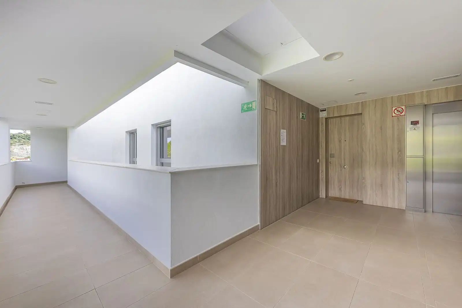 Dúplex en venta en Benahavís con Aire acondicionado, Terraza y Trastero
