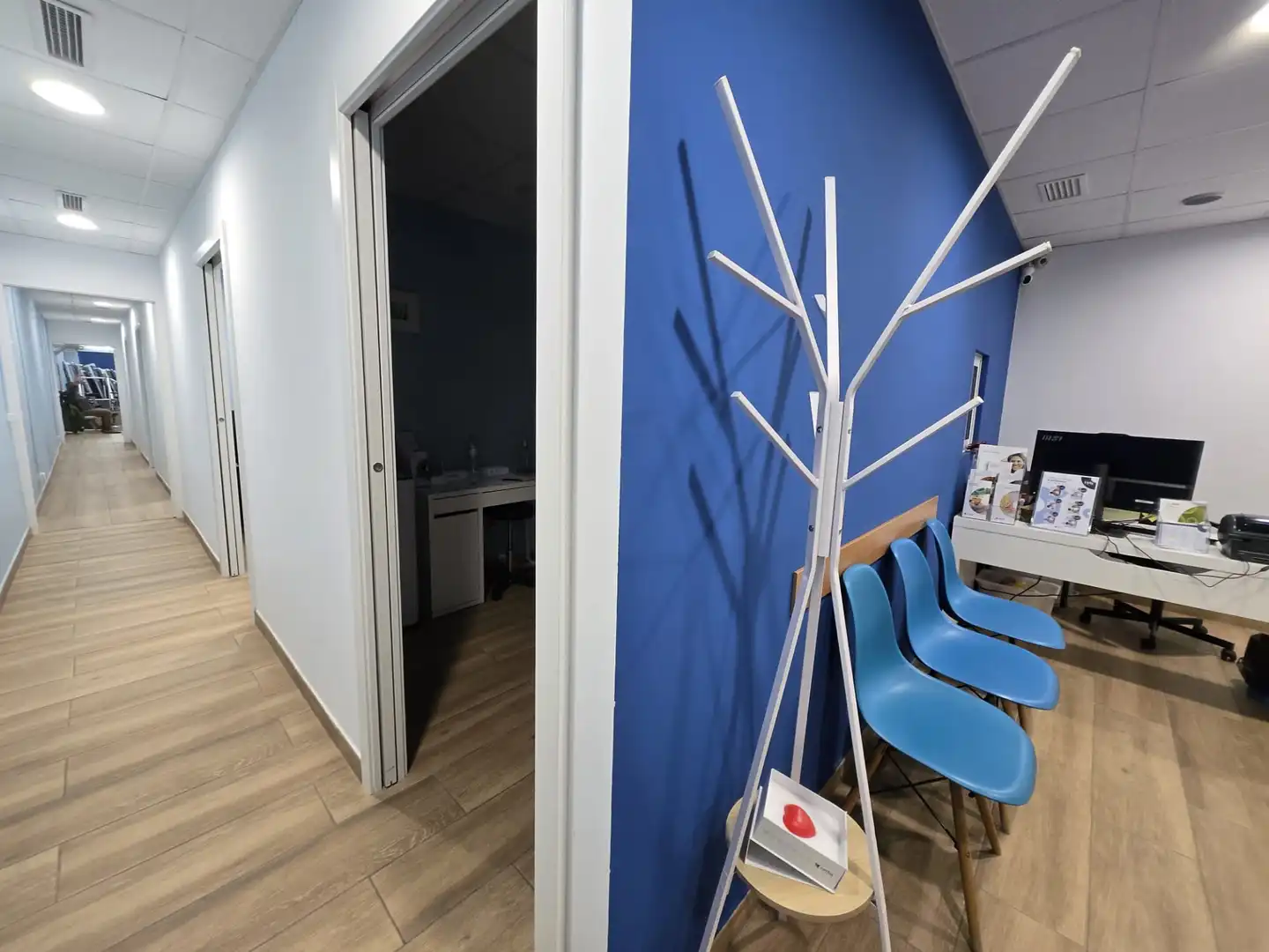 Oficina de lloguer en L'Hospitalet de Llobregat amb Aire condicionat, Calefacció i Moblat
