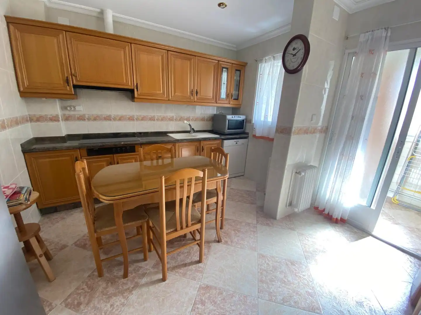 Cocina de Piso de alquiler en Albacete con Calefacción, Amueblado y Balcón