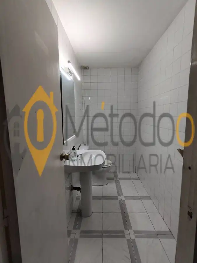 Bany de Local de lloguer en Sevilla