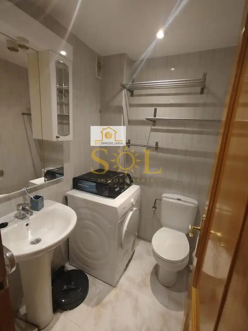 Baño de Piso en venta en Ponferrada con Calefacción, Parquet y Trastero