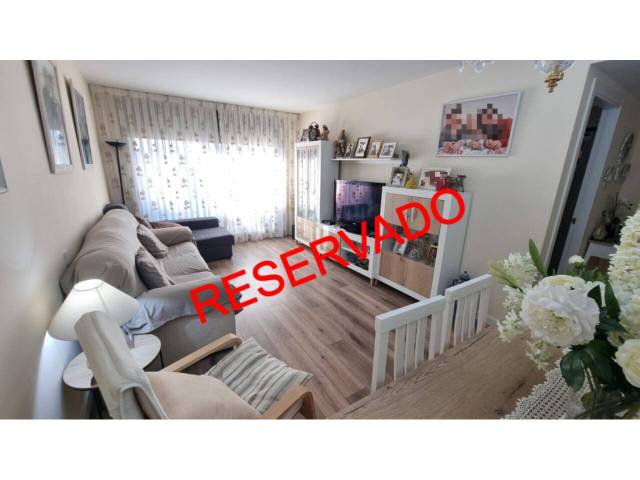 Piso en Venta en Calle RIPOLLÈS en Lledoner