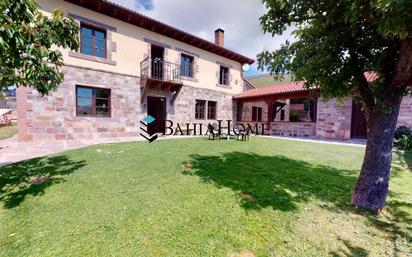 Vista exterior de Casa o xalet en venda en Hermandad de Campoo de Suso amb Terrassa