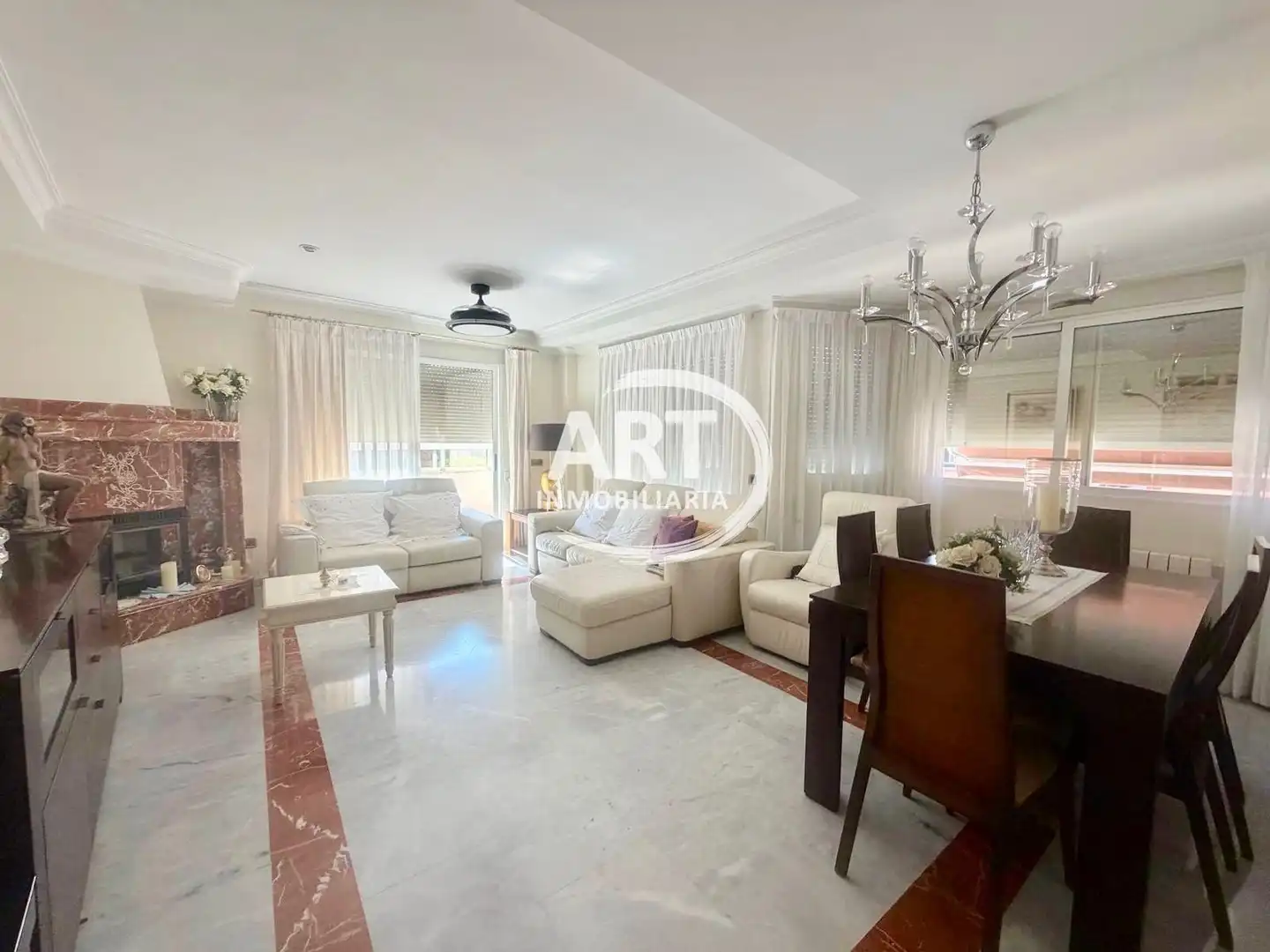 Sala d'estar de Edifici en venda en Mislata