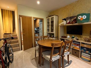 House with balcony for sale in Centre Vila