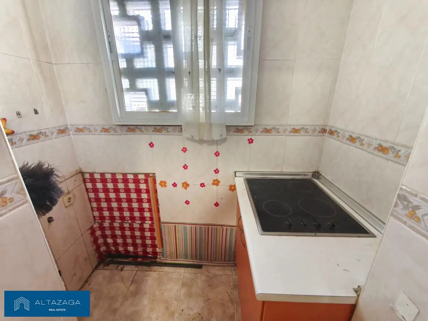 Cocina de Piso en venta en Alcobendas con Aire acondicionado, Calefacción y Jardín privado