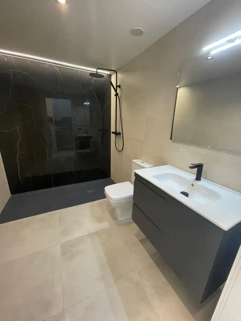 Bathroom of Attic for sale in Zaidín