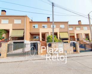 Vista exterior de Casa o xalet en venda en Segurilla amb Aire condicionat i Terrassa