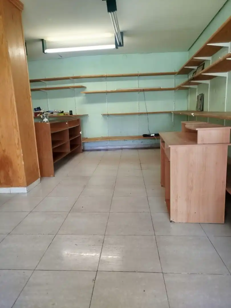 Local comercial en venta en Valdepeñas, imagen 2
