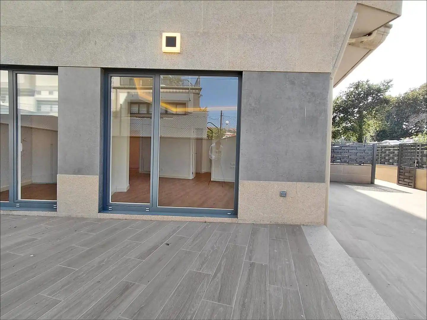 Terrasse von Erdgeschoss zum Verkauf in Sanxenxo mit Heizung, Terrasse und Möbliert