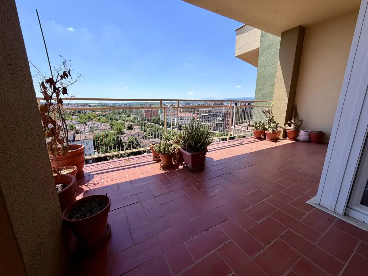 Terrassa de Dúplex de lloguer en Girona amb Aire condicionat, Calefacció i Terrassa