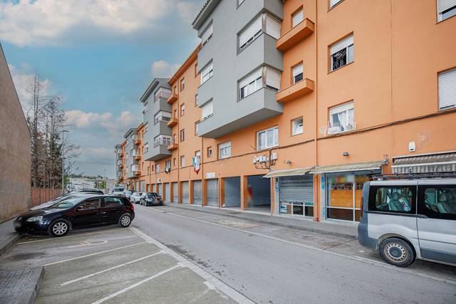 Piso en Venta en VI Ronda  en Col.legis Nous