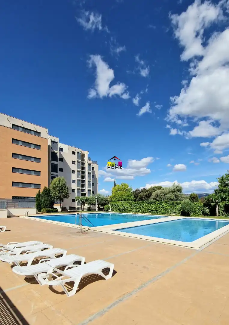 Piscina de Apartament en venda en Benicasim / Benicàssim amb Aire condicionat, Terrassa i Traster