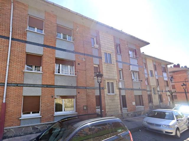Piso en Venta en Viviendas Proteg Tuilla en La Felguera